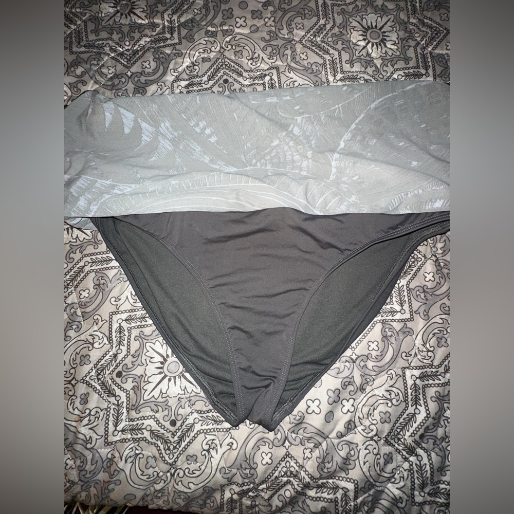 Athleta Black Leaf Pattern Bikini Bottom - image 2